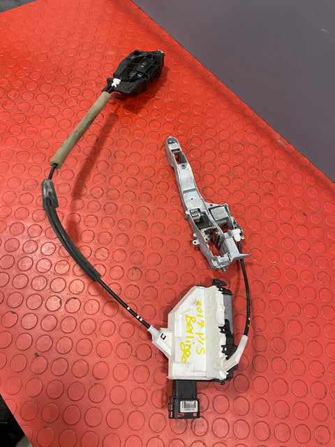 Citroen Berlingo/Peugeot Partner COMPLETE PASSENGER SIDE DOOR LATCH MECHANISM 2008-2018 P/N PSA828409 - 1