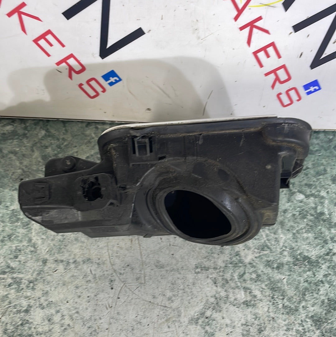 Citroen Dispatch/Peugeot Partner/Vauxhall Vivaro/Toyota Proace/Fiat Scudo FUEL COVER DOOR/FUEL FILLER CAP (White) 2016-2024 P/N 9808725080