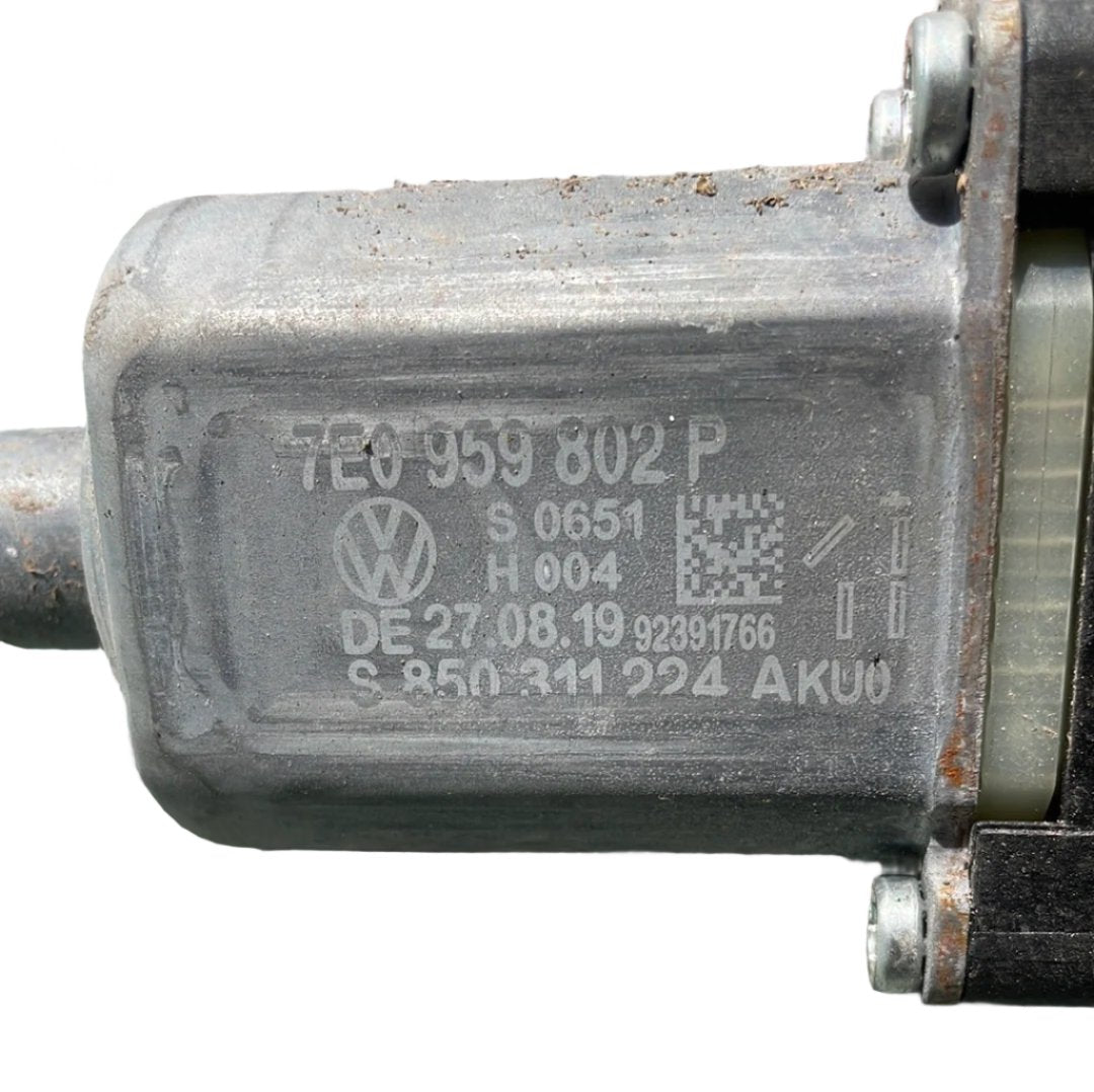 2015 Volkswagen Transporter wiper motor 
